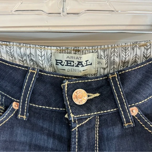 Ariat R.E.A.L. Mid Rise Arrow Fit Jocelyn Boot Cut Jean, size 27S - Picture 3 of 8